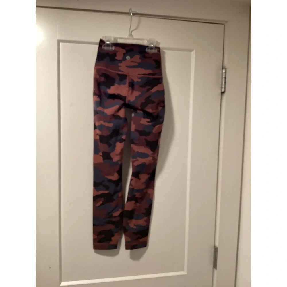 Lululemon‎ Wunder Train High Rise Leggings Camo Brier Rose Multi 6